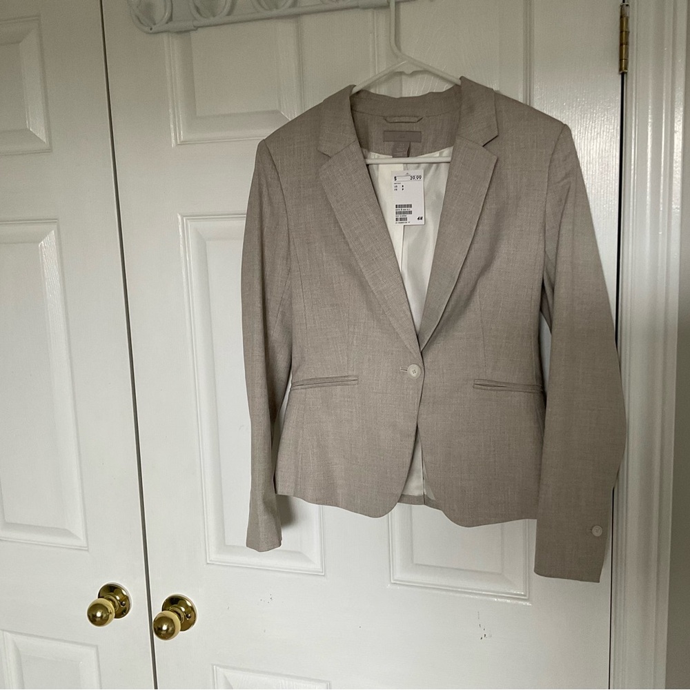 H&M Light Gray Blazer NWT Size S